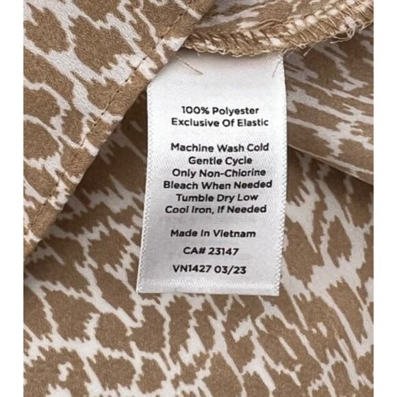 Talbots Women's Sleeveless Animal Print Blouse Ruffle Neckline Size L - Picture 4 of 5
